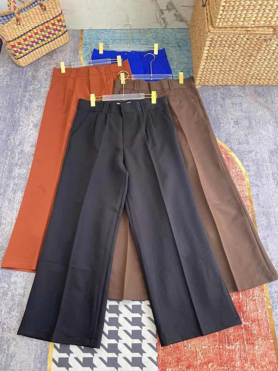ខោក្រណាត់ជើងធំ