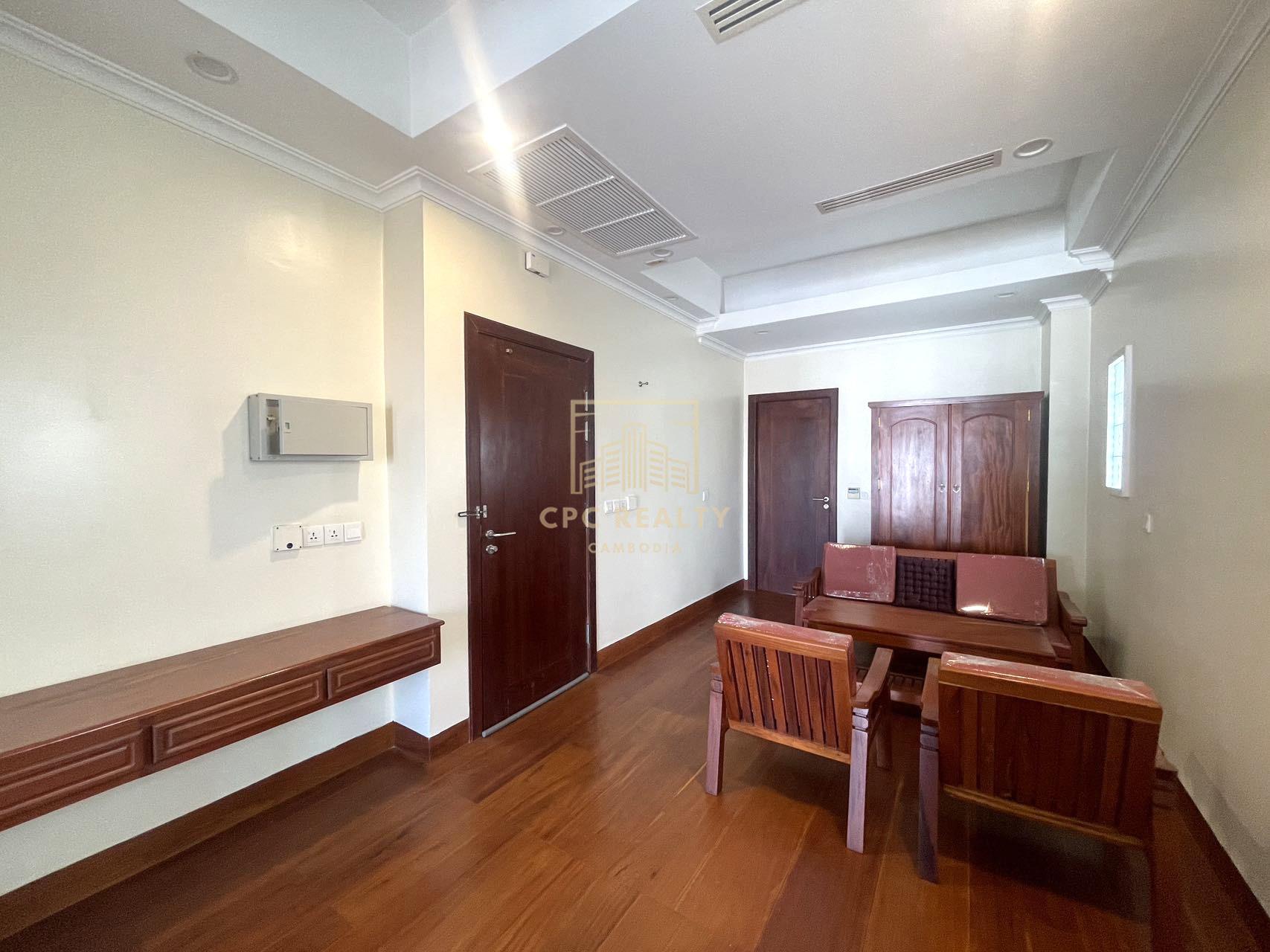 1 Living Room 400$