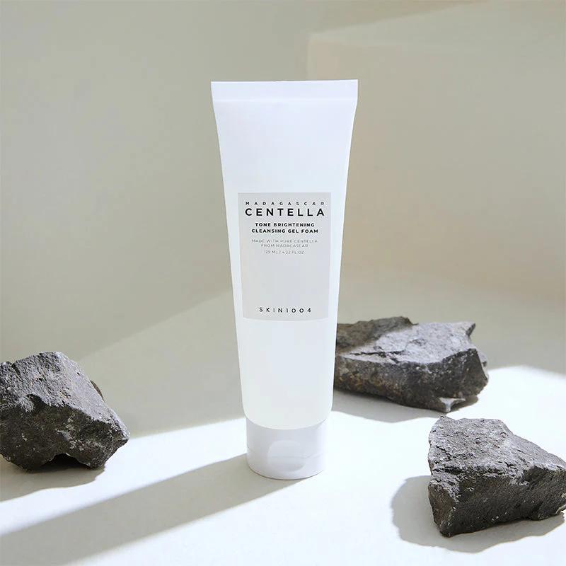 Skin1004 Tone Brightening Cleansing Gel Foam