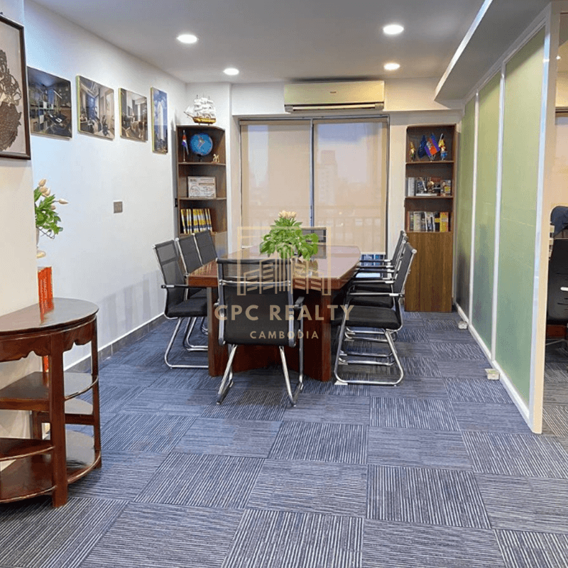 Office Space 700$