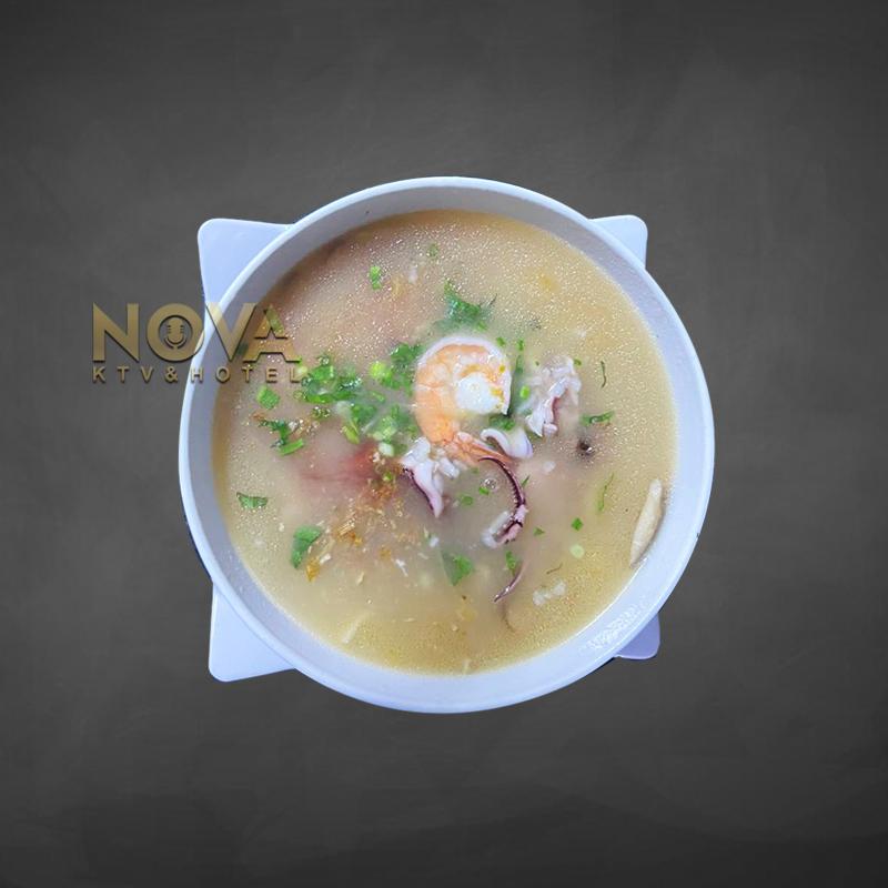 Seafood rice porridge