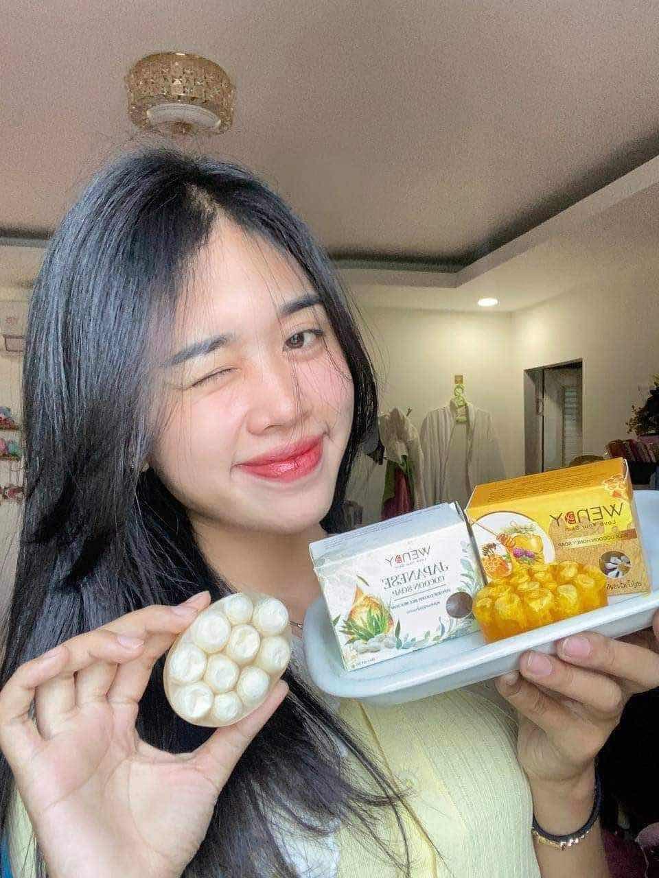 សាប៊ូដុសមុខ Wendy 