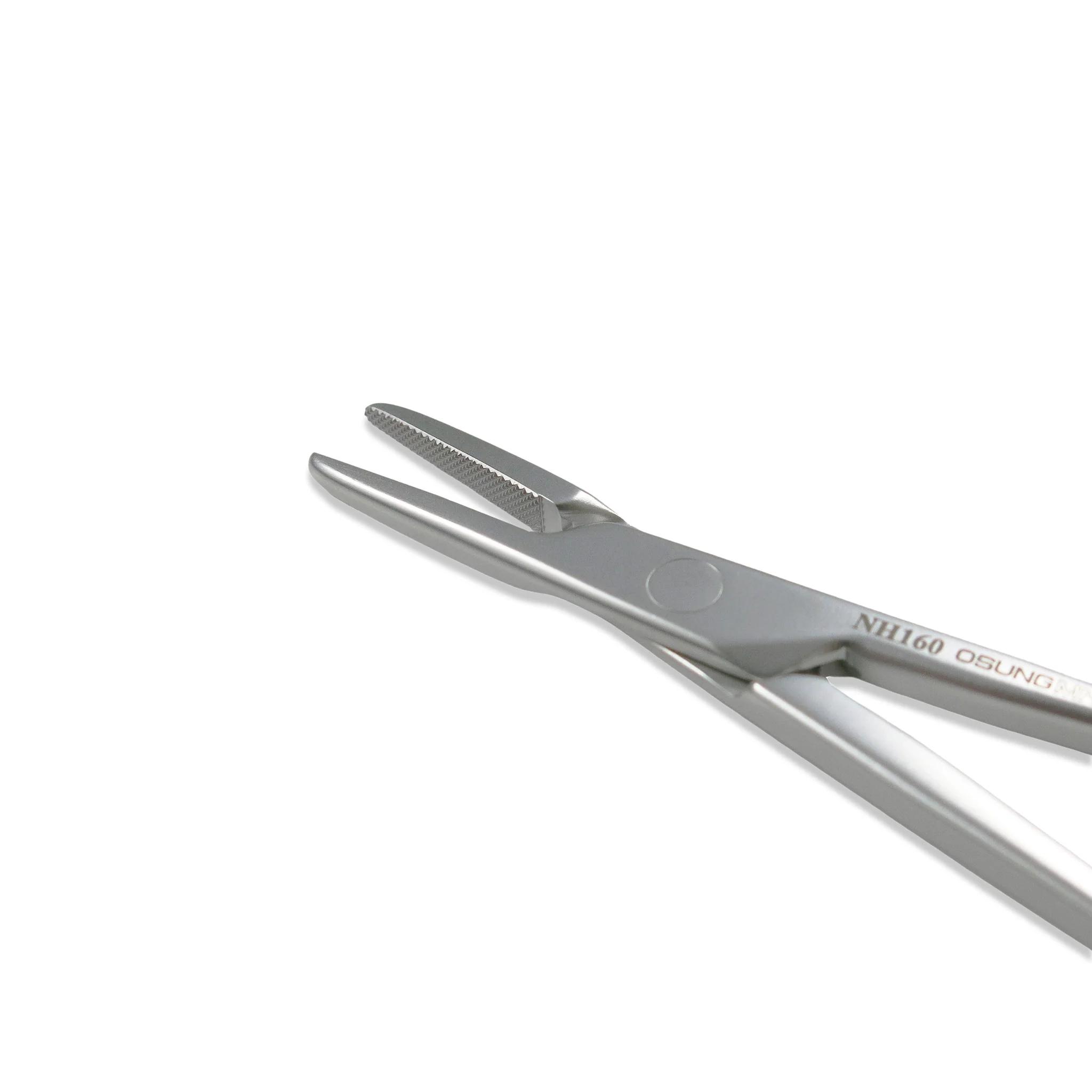 Needle Holder 
