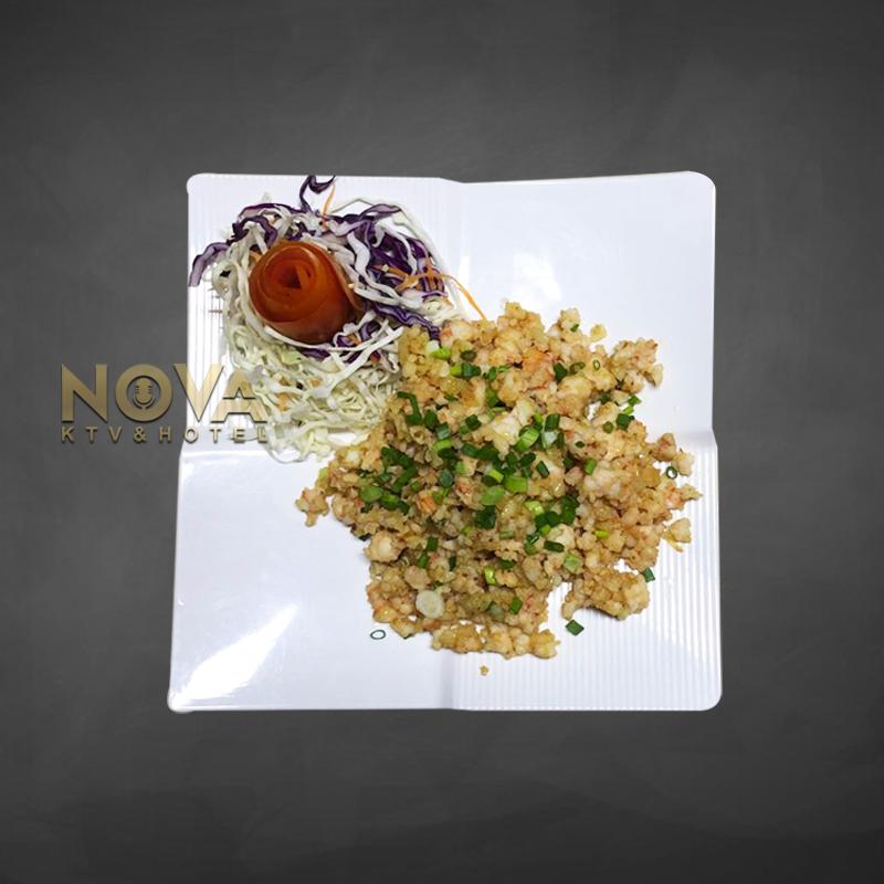 Stir fried minced shrimp with garlic