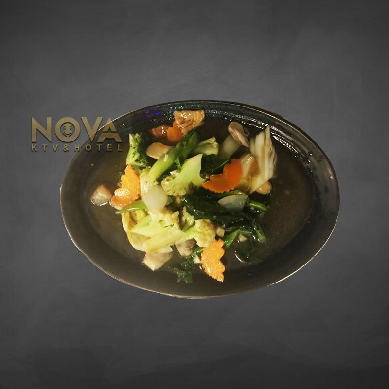 Stir fried mixed vegetable