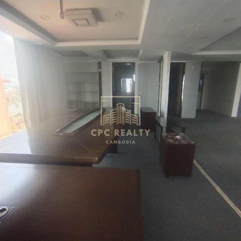 Office Space 1680$