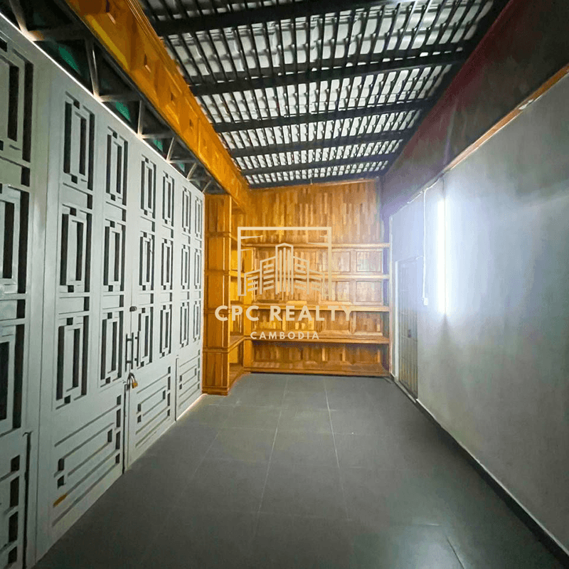 Office Space 350$