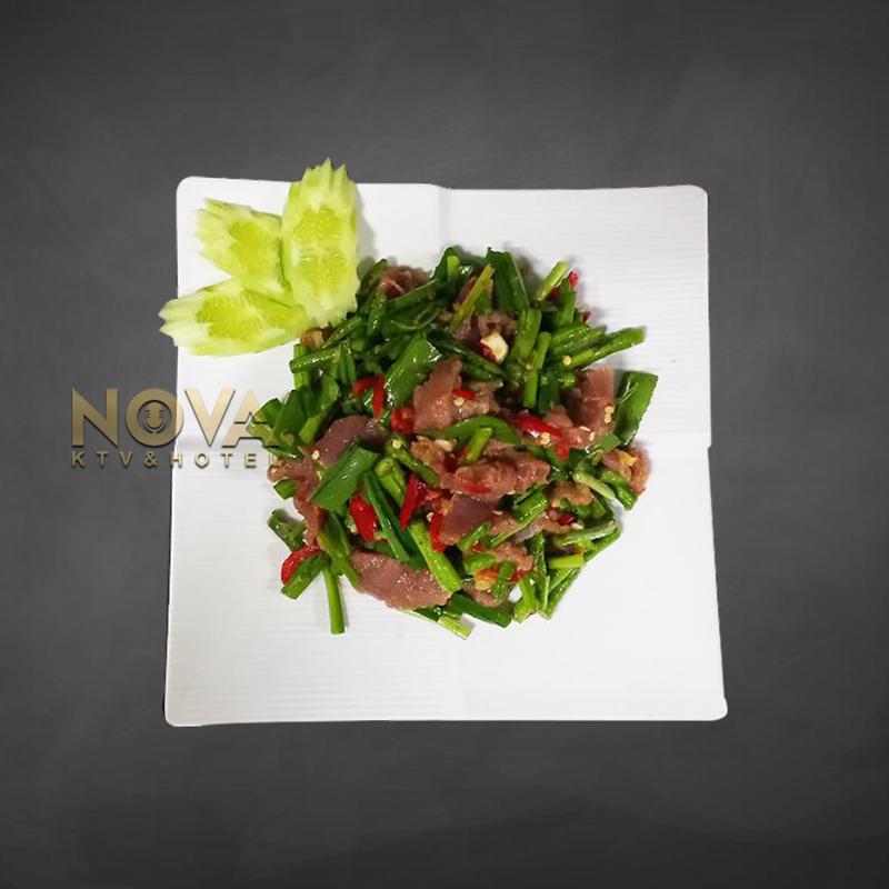 Long bean beef salad