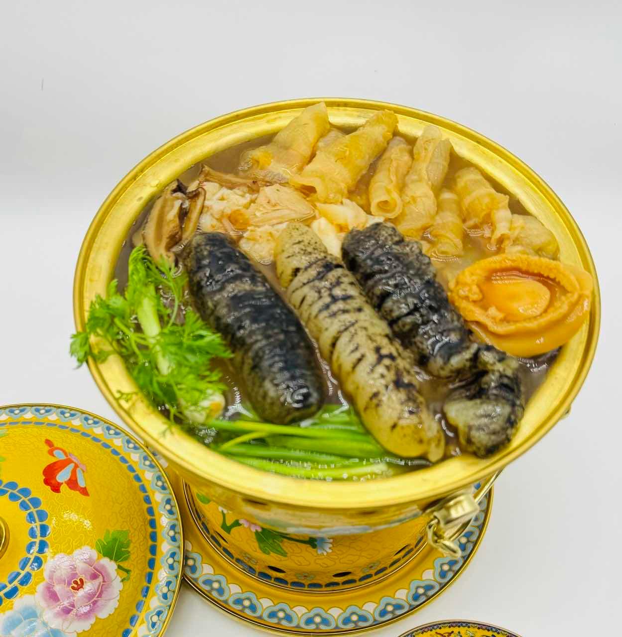 ស៊ុបឈ្លើងប្លោកត្រីប៉ាវហ៊ឺ
