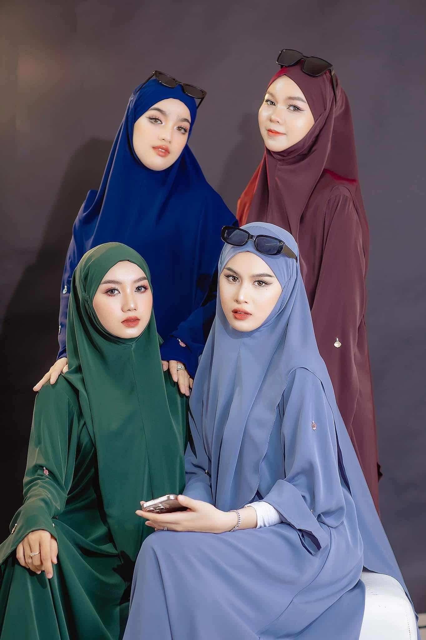 Abaya ឈុតទូទុង