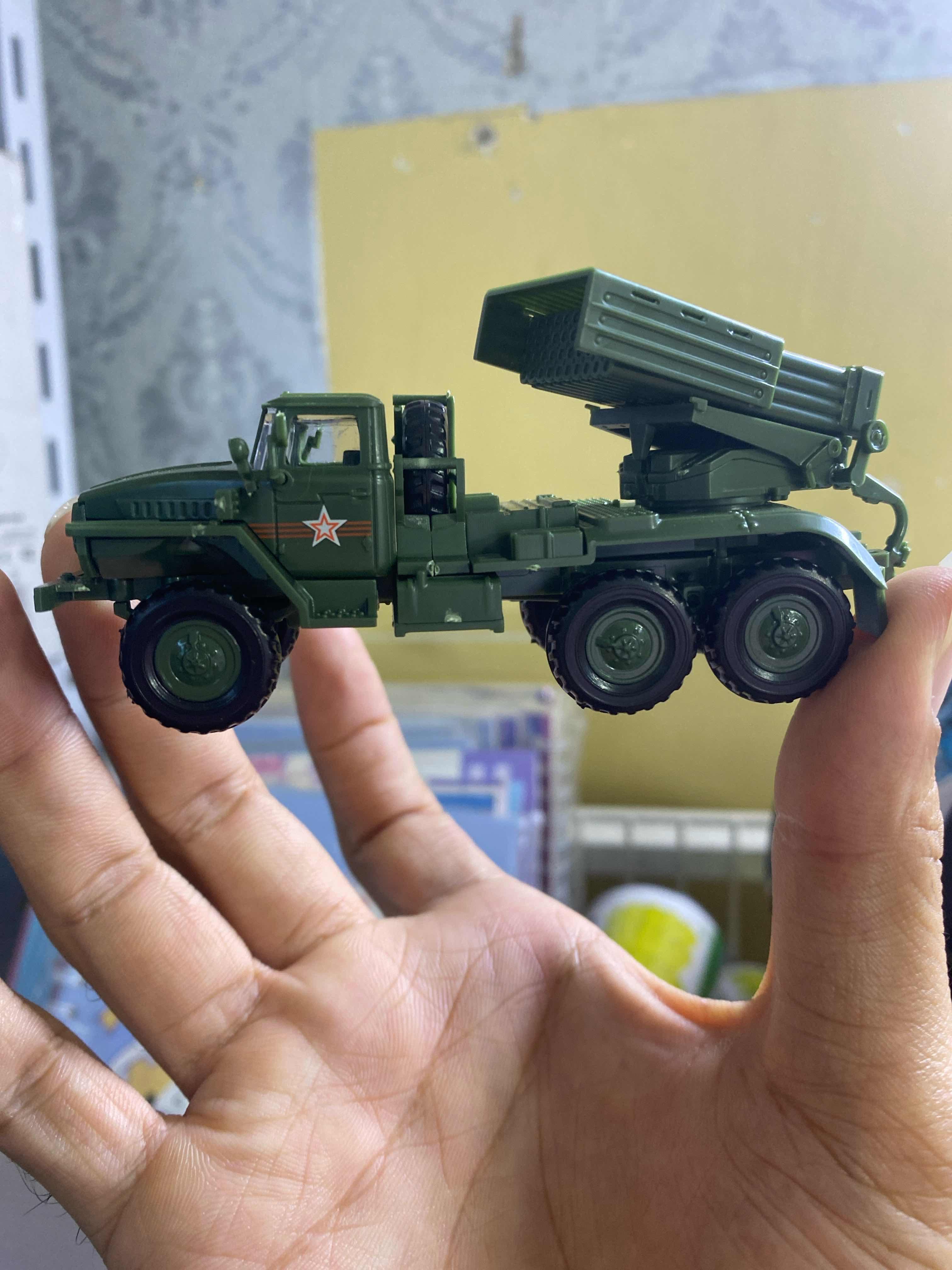 BM 21 (ឡានសង់)