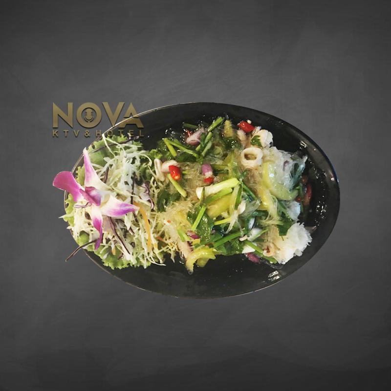 Mixed seafood salad with glass noodle