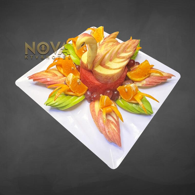 Fresh fruit birthday (Medium)
