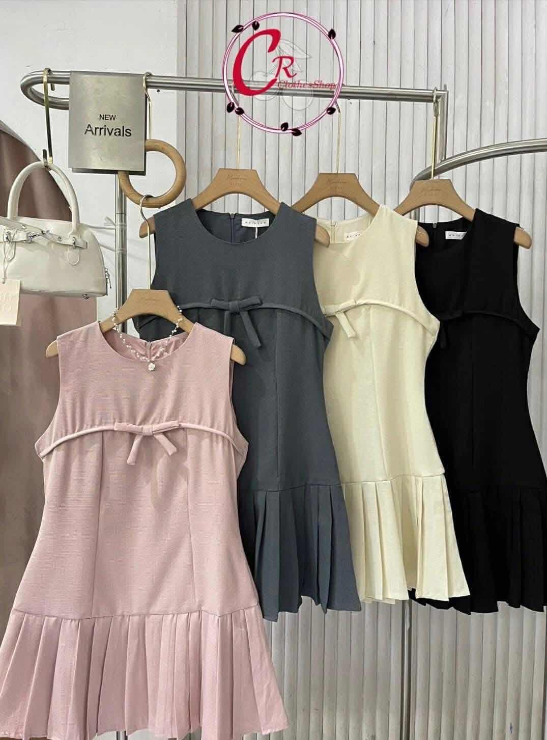 ម៉ូតដេីរលេង